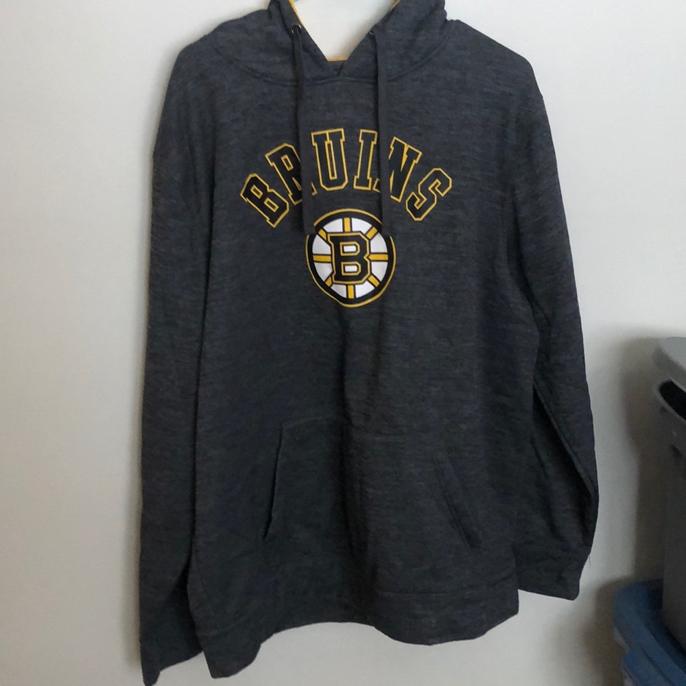 Boston Bruins sweatshirt